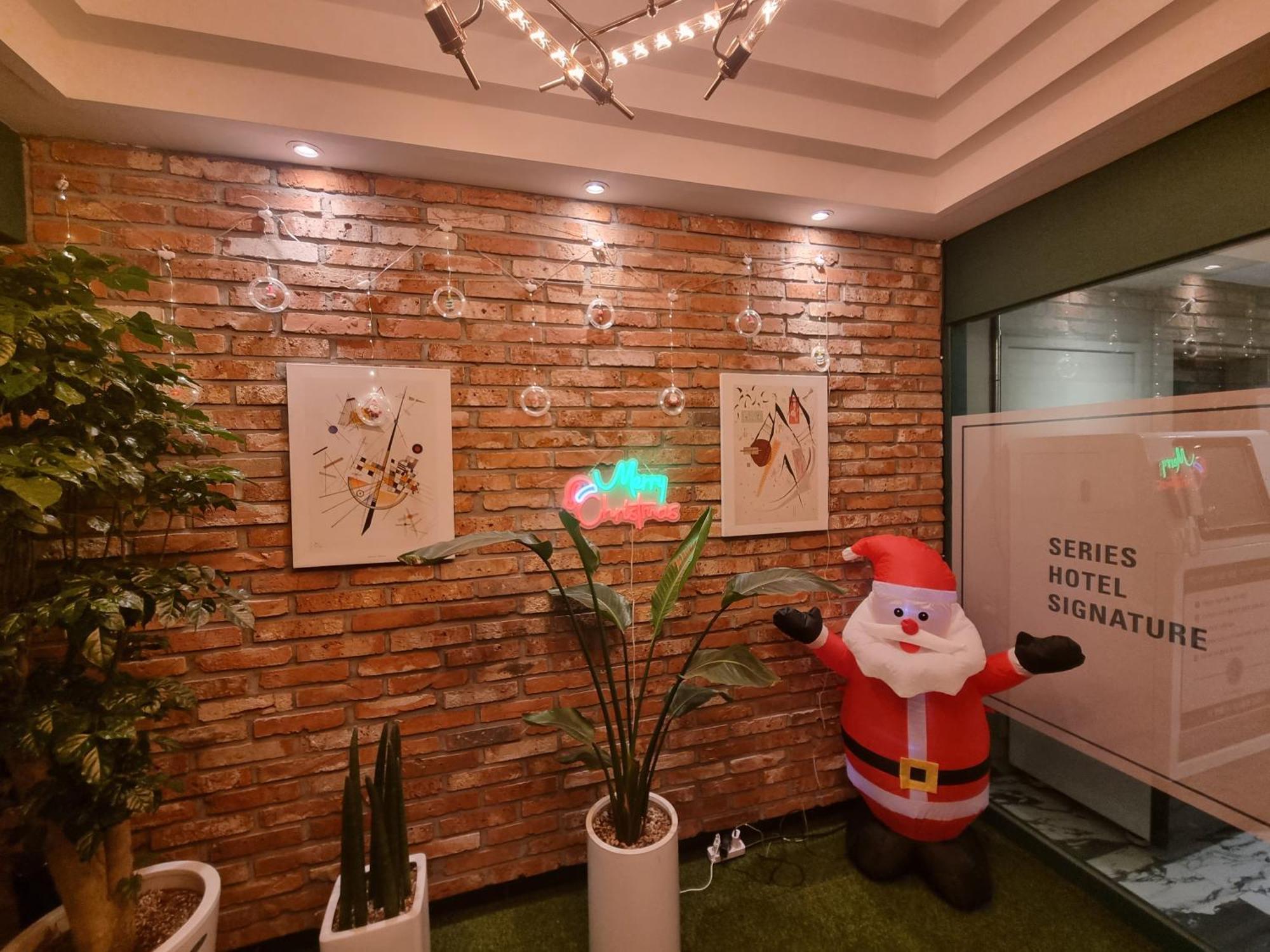 Series Hotel Gyeongju Exterior foto